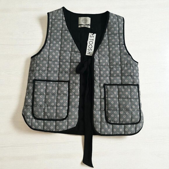 STOOSH Daisy Print Quilted Bow Vest Size Medium NEW NWT - Picture 1 of 8